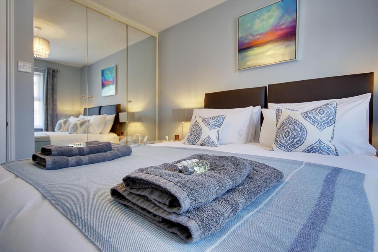 14 Oxford Mews - 5 Star Living For Up To 10 People Villa Southampton Exteriör bild