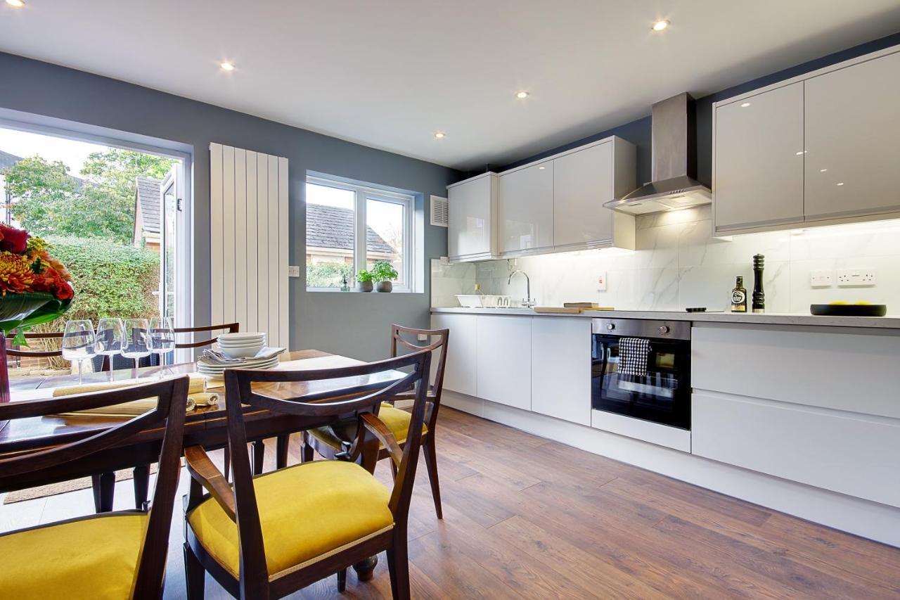 14 Oxford Mews - 5 Star Living For Up To 10 People Villa Southampton Exteriör bild