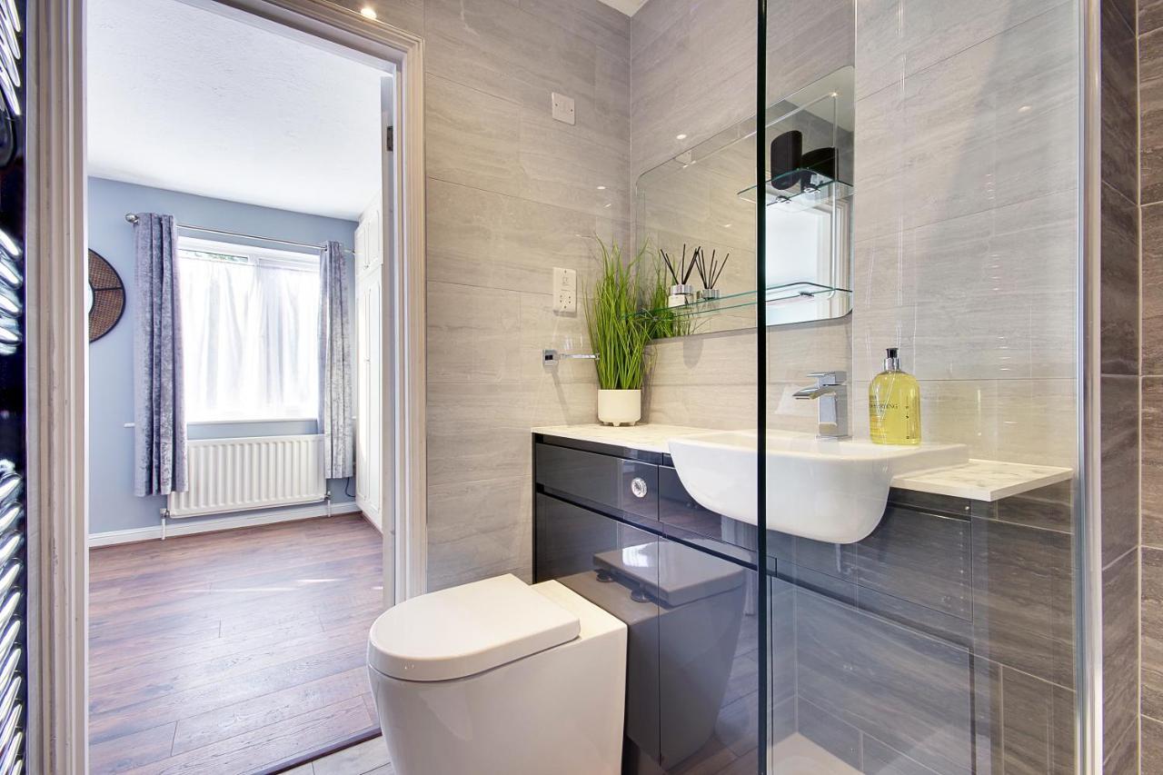 14 Oxford Mews - 5 Star Living For Up To 10 People Villa Southampton Exteriör bild