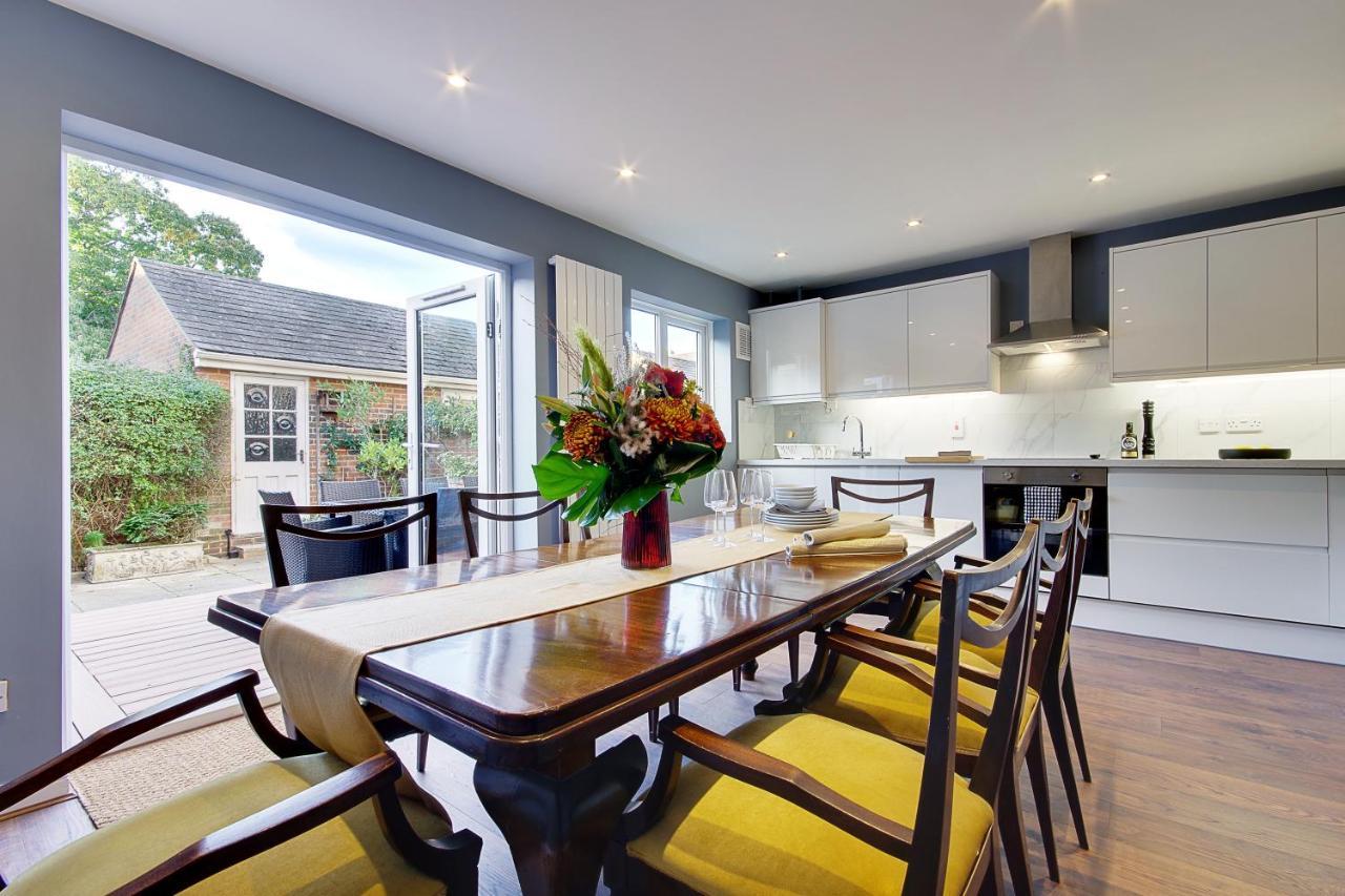 14 Oxford Mews - 5 Star Living For Up To 10 People Villa Southampton Exteriör bild